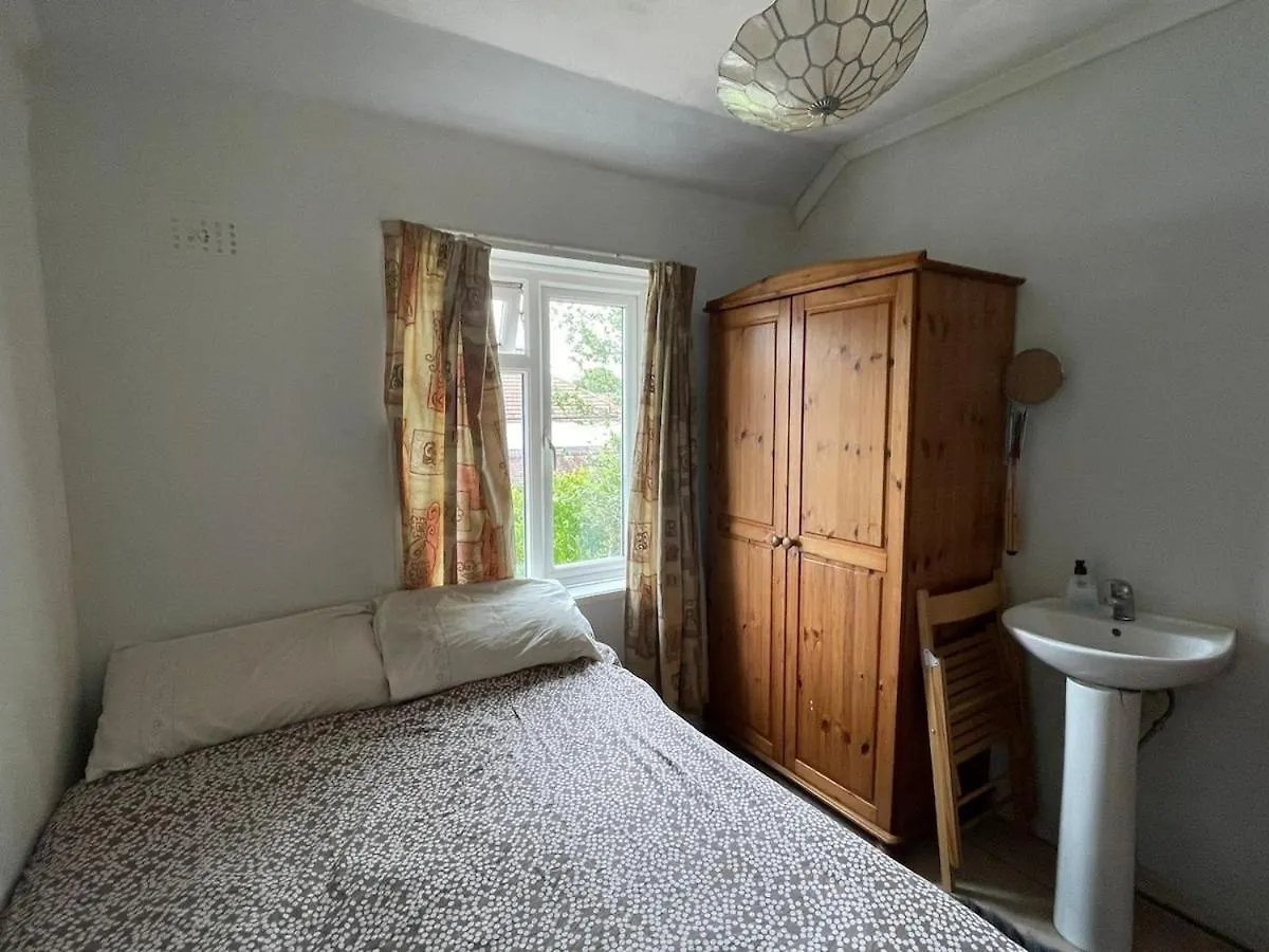 Homestay Cozy Bedroom Chislehurst
