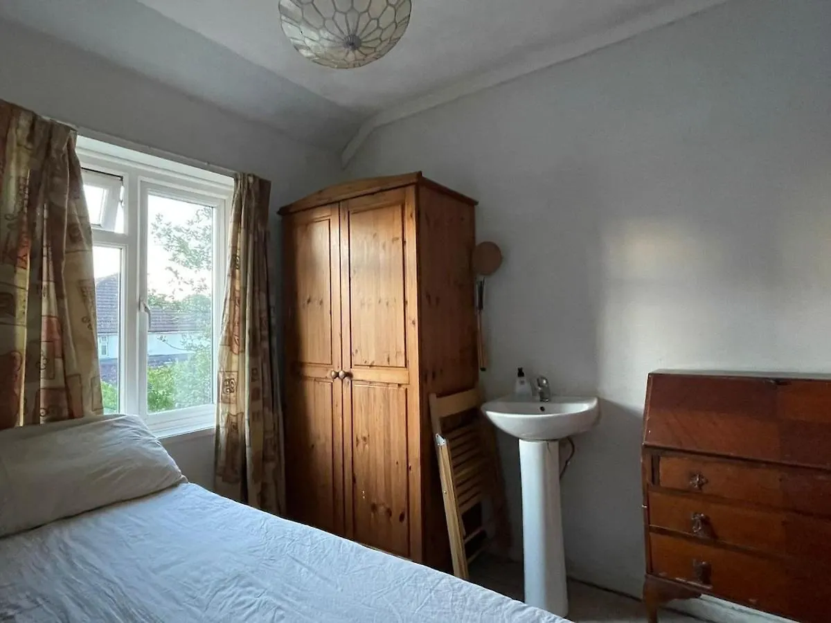Cozy Bedroom Chislehurst United Kingdom
